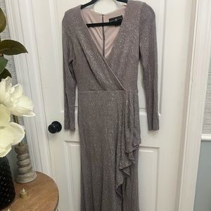Betsy & Adam Long Sleeve Glitter Dress in Silver